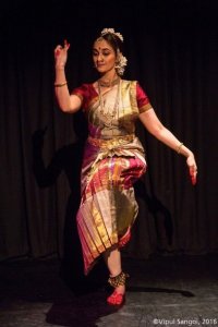 Nina Rajarani performing